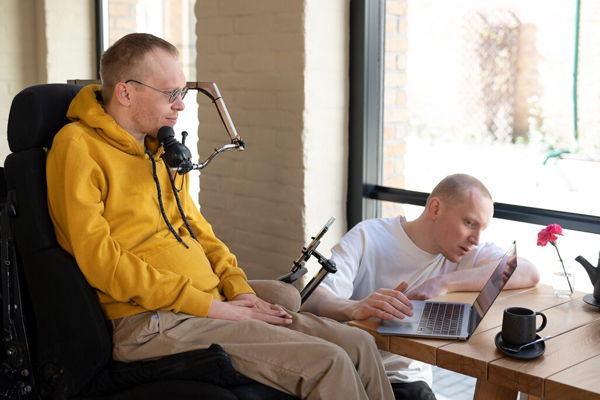 NDIS Disability Support Services Melbourne helping participants with daily activities